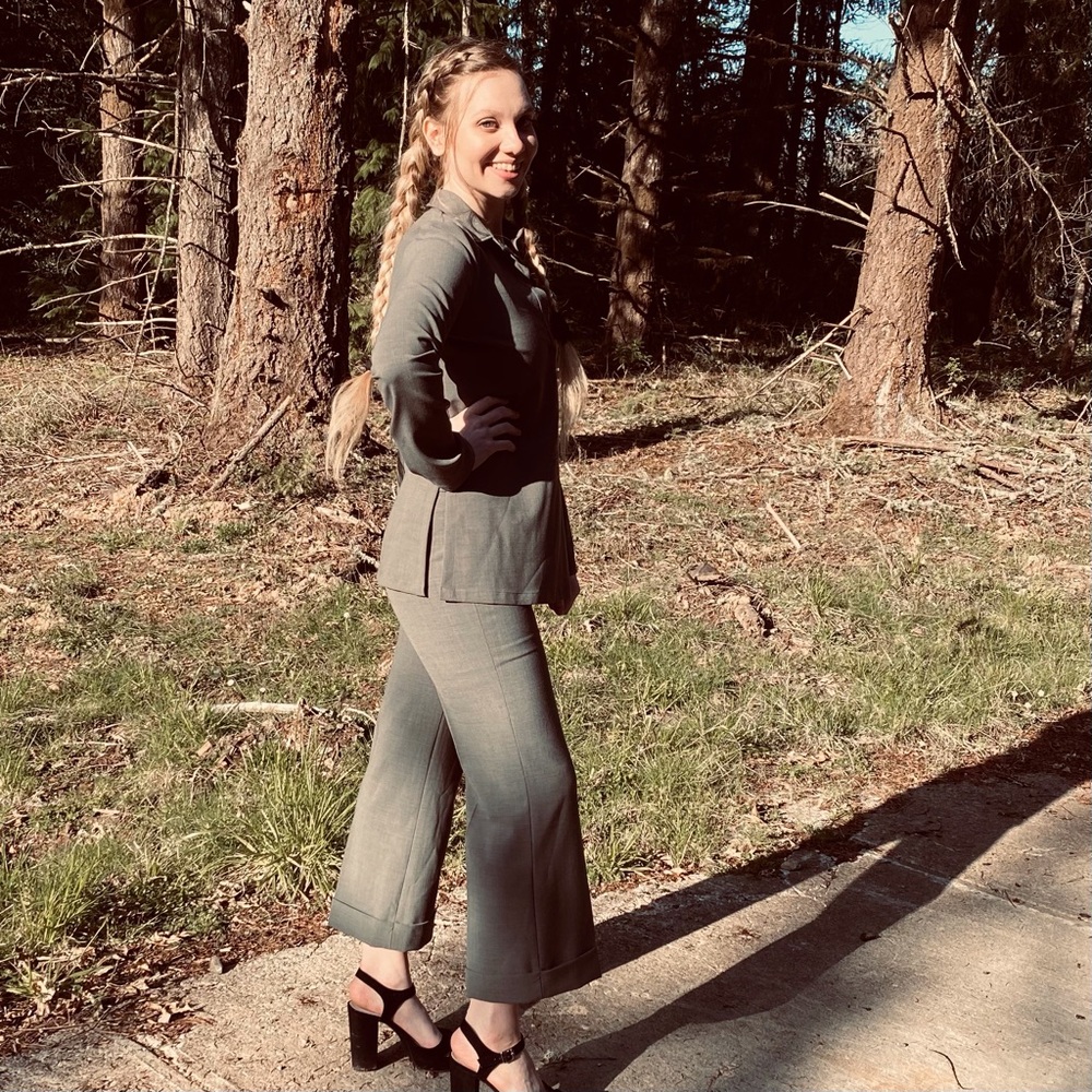 Theory Grey Pantsuit Lycra/Wool Pant & Jacket M 8 - Picture 3 of 16